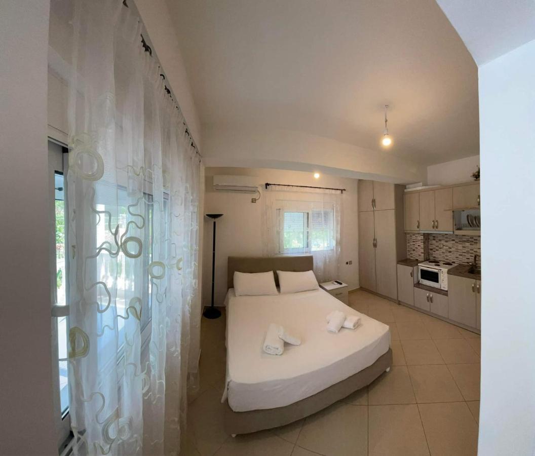 Helen Apartments Lukovë المظهر الخارجي الصورة